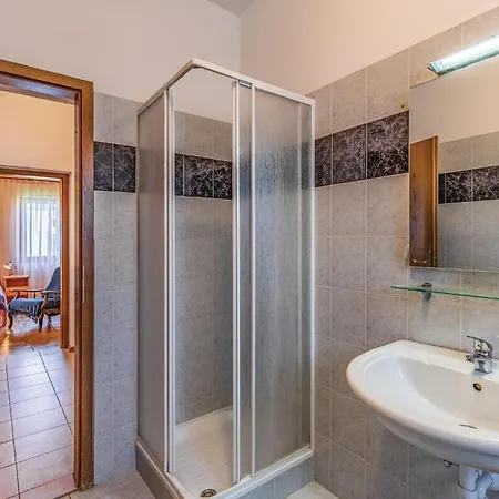 Cerova I * 波雷奇