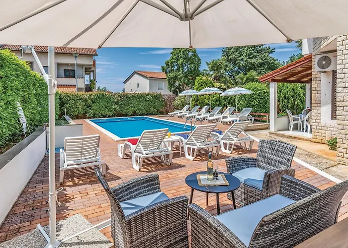 Cerova I アパート *