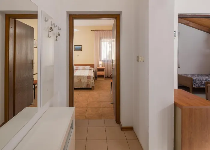 Apartman Cerova I *
